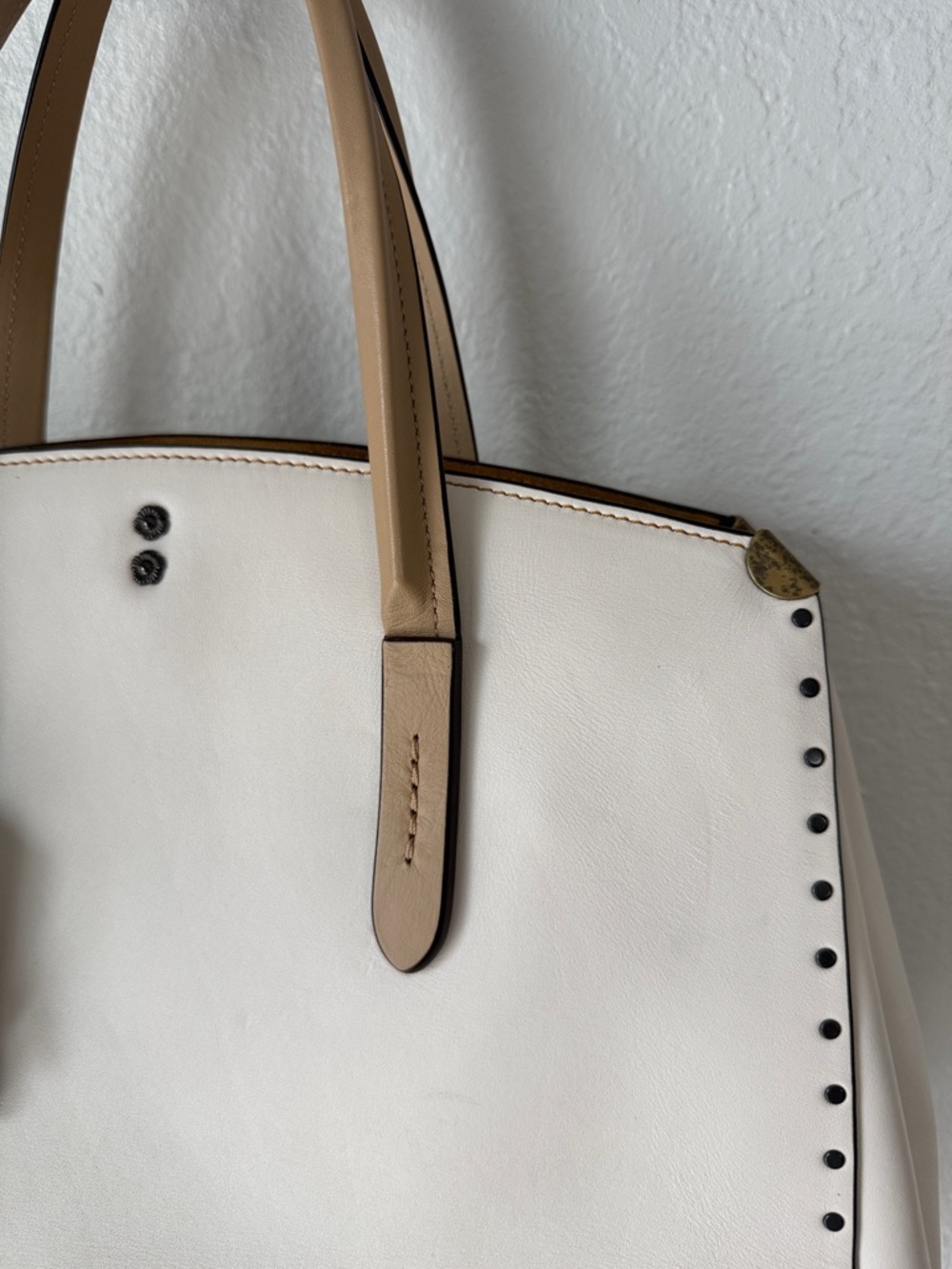 Hard to find Coach Cooper Carryall - Picture 2 of 11